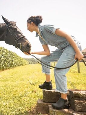Dansko Frankie Oiled Black Ankle Boots
